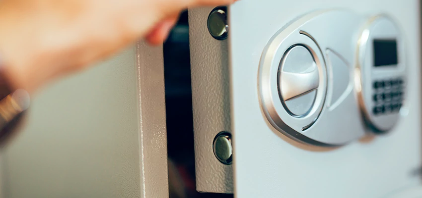 Fingerprint Safe Openers in Ventura, CA